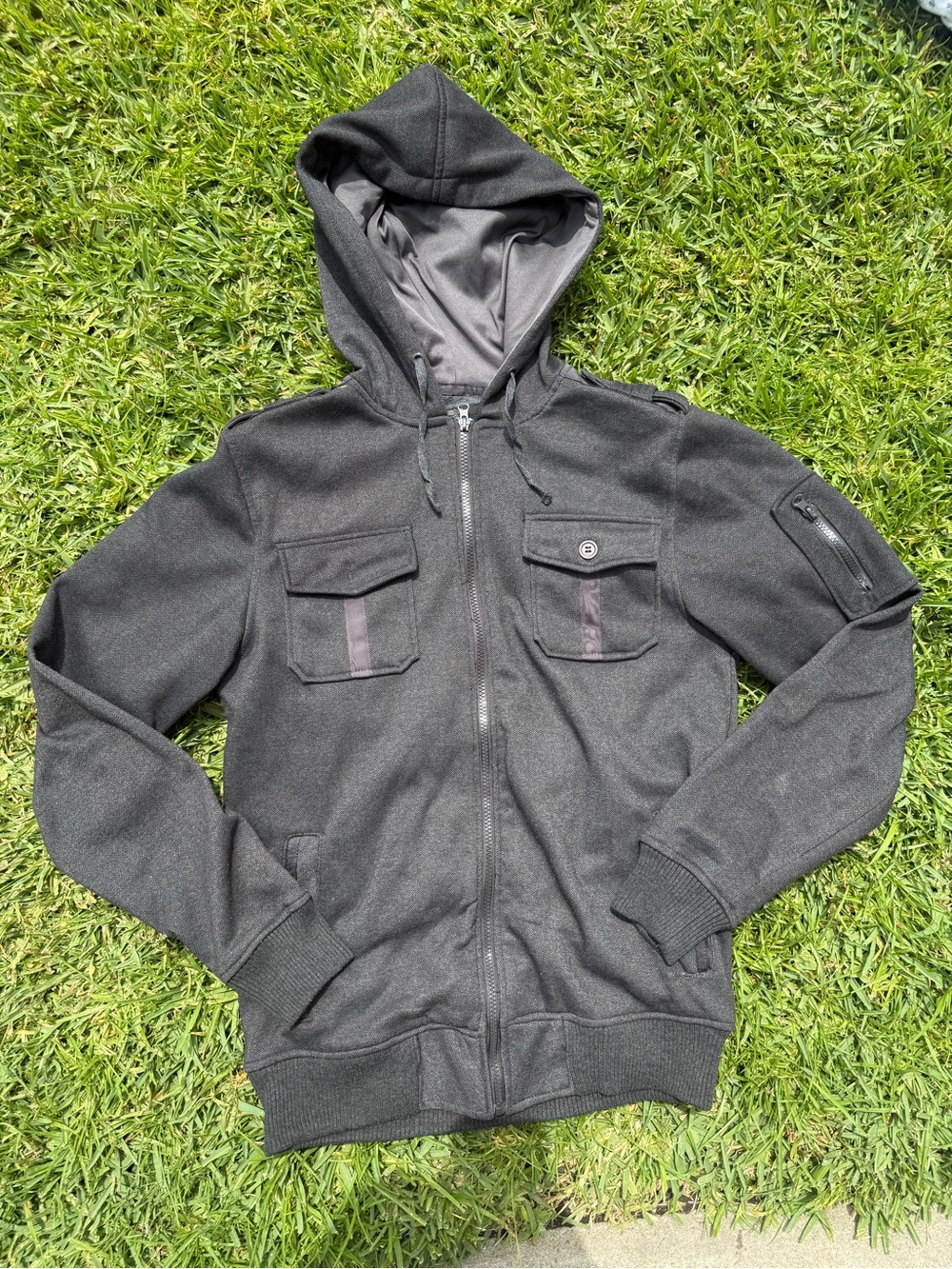 Men's Black Zip-Up Hooded Sweater with Utility Pockets